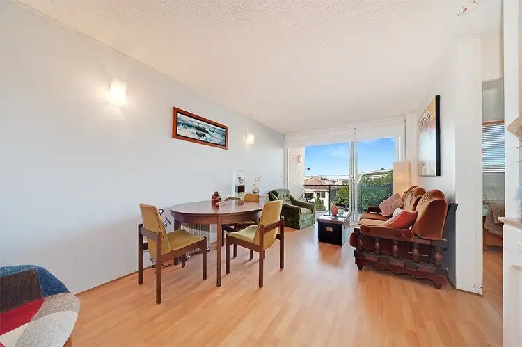 Second view of Homely unit listing, 6/7 Queenscliff Road, Queenscliff NSW 2096