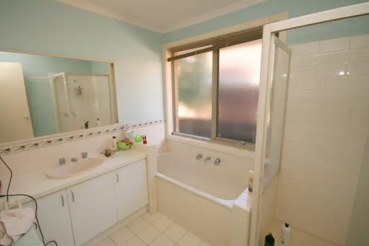 Fifth view of Homely house listing, 8 Stephen Court, Hoppers Crossing VIC 3029