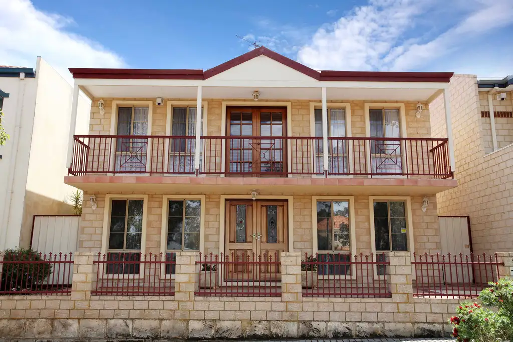 Main view of Homely house listing, 21 Thornbill Meander, Joondalup WA 6027