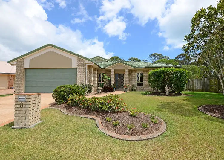 8 Daphne Court