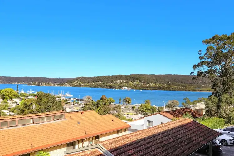 9/3 Joseph Lloyd Close, Gosford NSW 2250