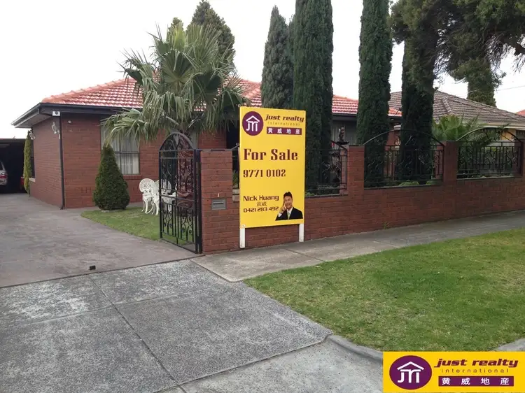 1 Bellbrook Drive, Dandenong North VIC 3175