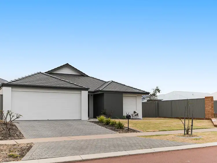 11 Perrone Avenue, Byford WA 6122