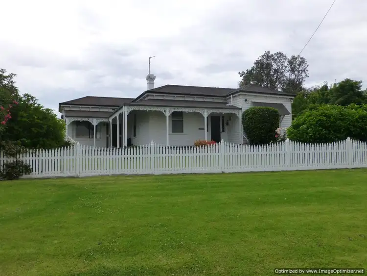 Second view of Homely house listing, 19 Bent Street, Bairnsdale VIC 3875