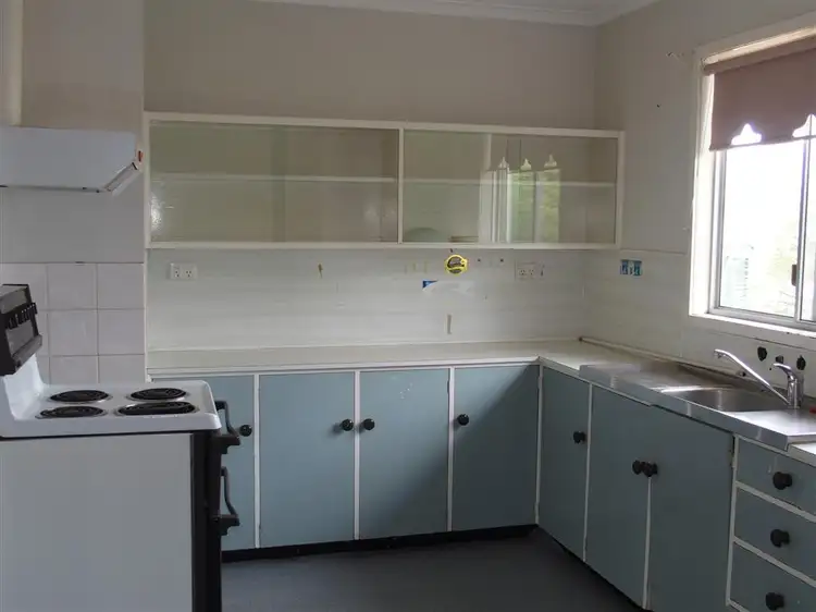 Fifth view of Homely house listing, 5 Blackbutt Street, Blackwater QLD 4717