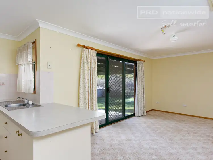 Sixth view of Homely house listing, 8 Juniper Place, Forest Hill NSW 2651