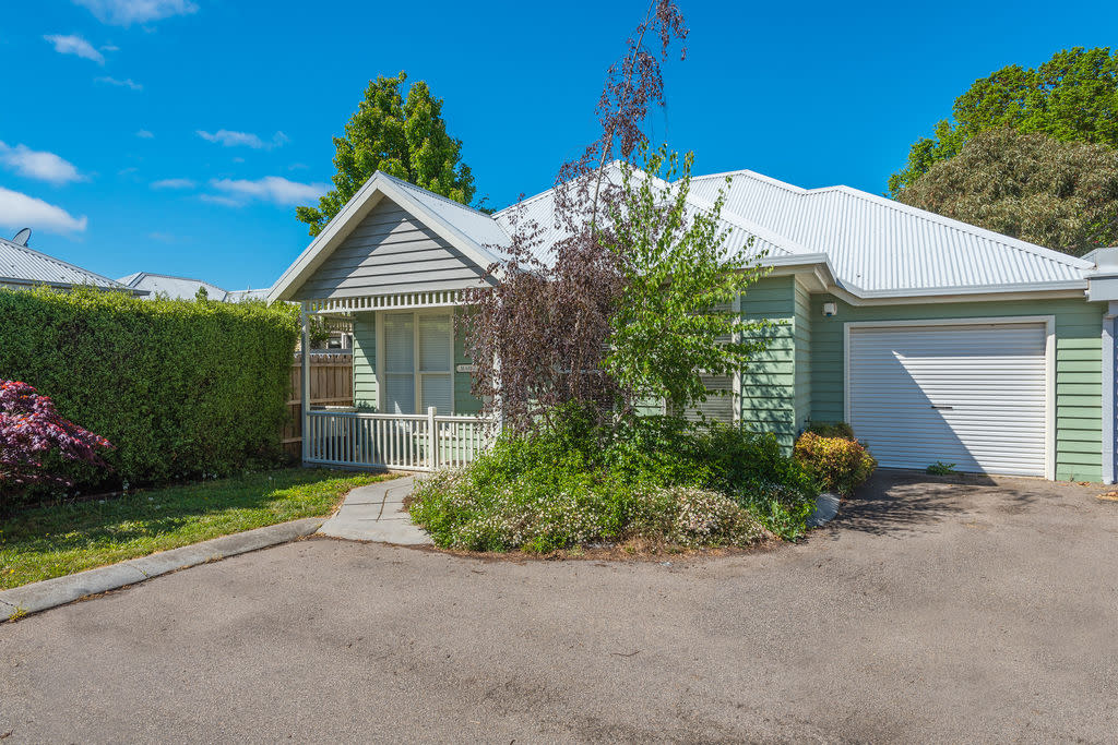 Third view of Homely house listing, Unit 9, 262-264 Station Road, New Gisborne VIC 3438