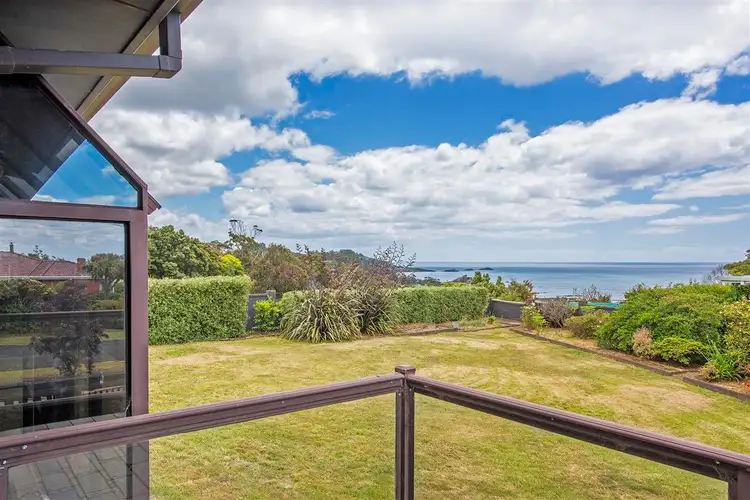 2 Vista Court, West Ulverstone TAS 7315