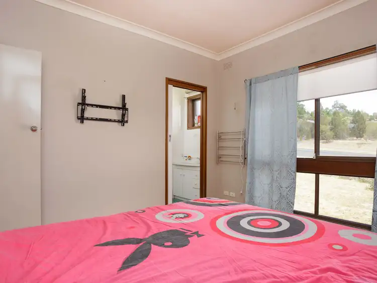 Fifth view of Homely house listing, 89 Leavenworth Drive, Mount Austin NSW 2650