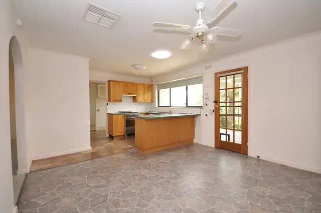 Fifth view of Homely house listing, 32 Highland Crescent, Wodonga VIC 3690