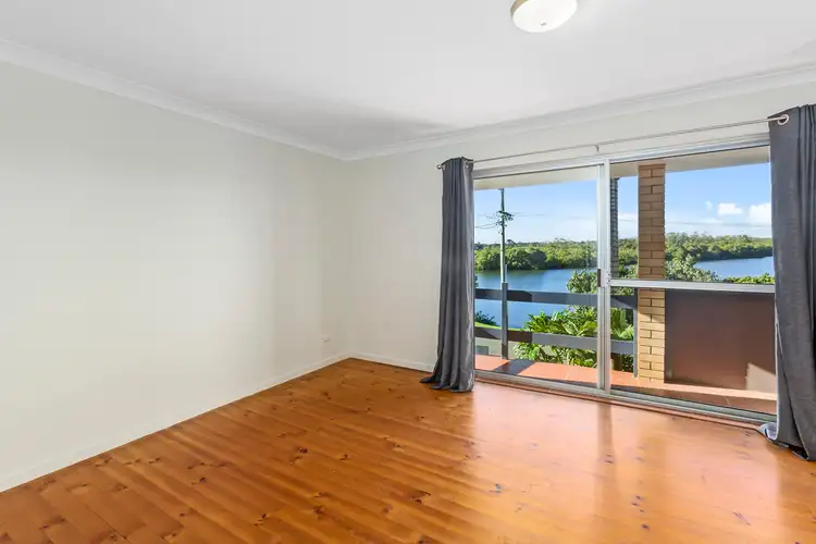2 / 55 Bimbadeen Avenue, Banora Point NSW 2486