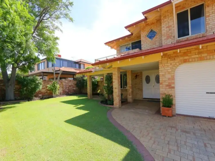 35 Sulman Avenue, Salter Point WA 6152