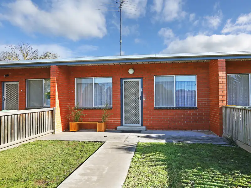 Main view of Homely house listing, 2/17-19 Lime Crescent, Lara VIC 3212