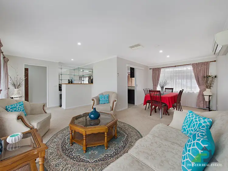 Fifth view of Homely house listing, 9 Pollina Close, Hampton Park VIC 3976