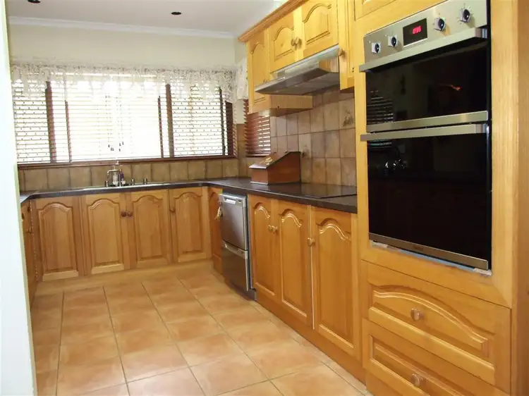 Sixth view of Homely house listing, 2 Arndt St, Berri SA 5343
