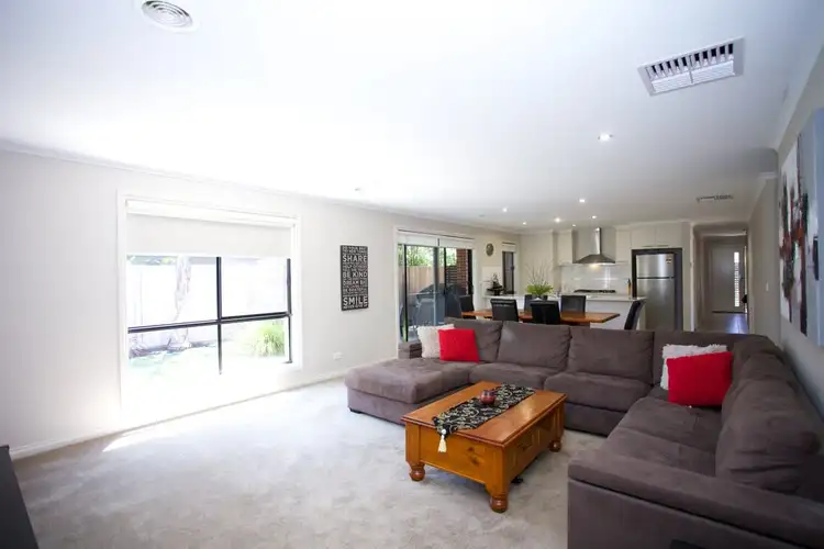 Sixth view of Homely townhouse listing, 7 Matthews Court, Horsham VIC 3400