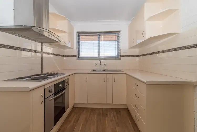 3/234 Place Road, Wonthella WA 6530
