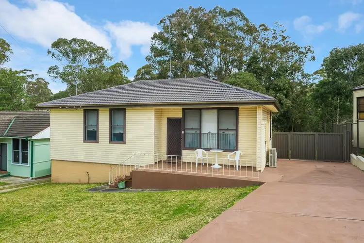16 Florey Crescent, Mount Pritchard NSW 2170
