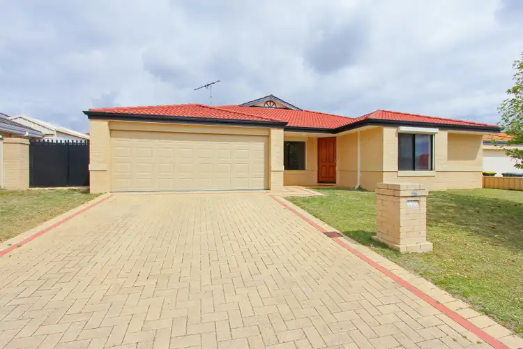 10 Appleby Drive, Darch WA 6065