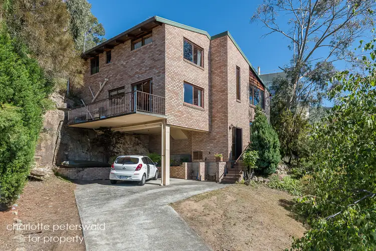 13 Earlwood Court, Taroona TAS 7053