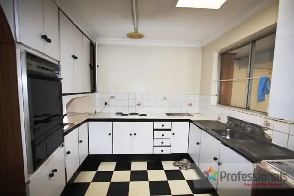Fifth view of Homely house listing, 39 Pinetree Gully Rd, Willetton WA 6155