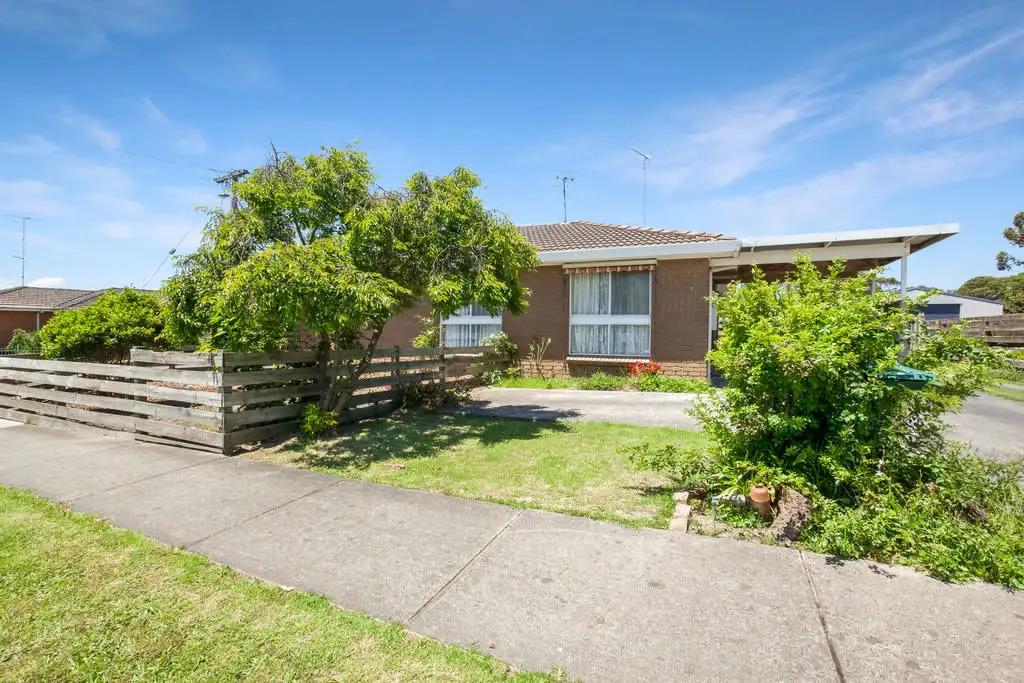 Main view of Homely unit listing, 1/40 Anzac Road, Trafalgar VIC 3824