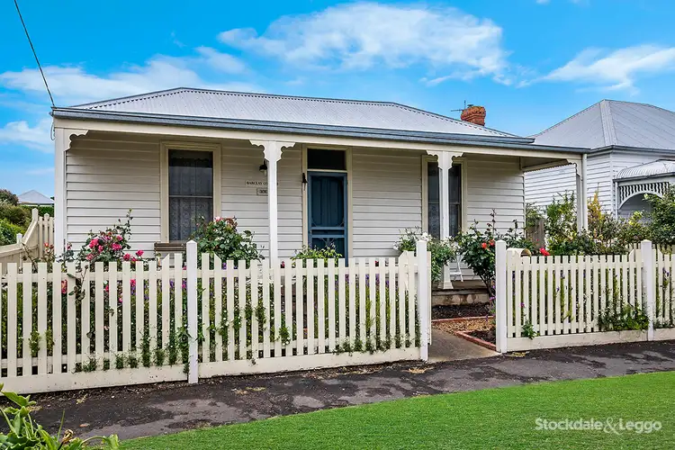 11 Barclay Street, Port Fairy VIC 3284