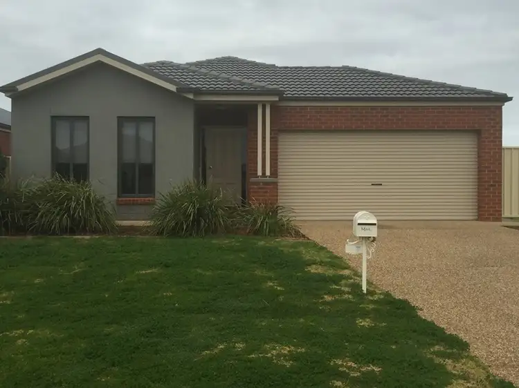 18 Hillam Drive, Griffith NSW 2680
