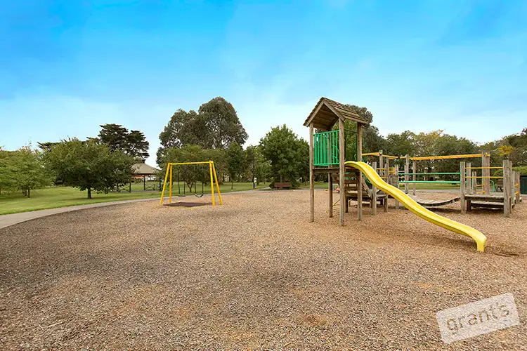 Fifth view of Homely house listing, 3a Ava Close, Berwick VIC 3806