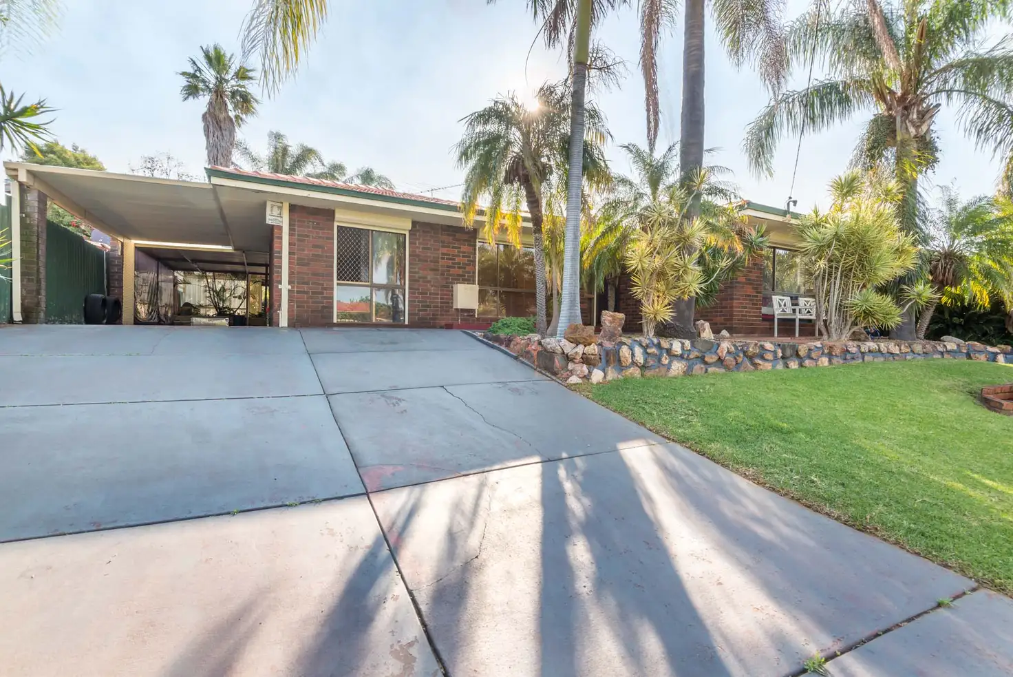 Main view of Homely house listing, 10 Argyll Close, Camillo WA 6111