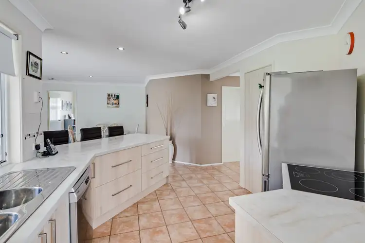 Fourth view of Homely house listing, 2 Sweetlip Court, Birkdale QLD 4159