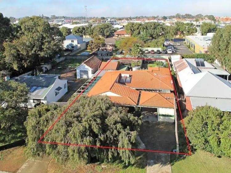 2/9 Gibson Street, Mandurah WA 6210