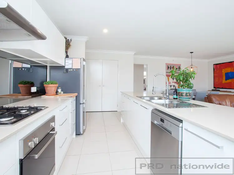 Fourth view of Homely house listing, 9 Midfield close, Rutherford NSW 2320