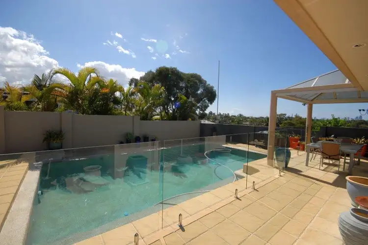 6 Federal Place, Robina QLD 4226