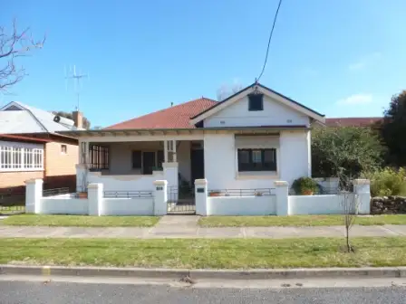 19 Market Street, Boorowa NSW 2586