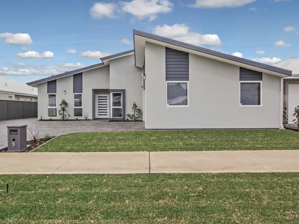 Main view of Homely house listing, 5 Rushmore Loop, Baldivis WA 6171