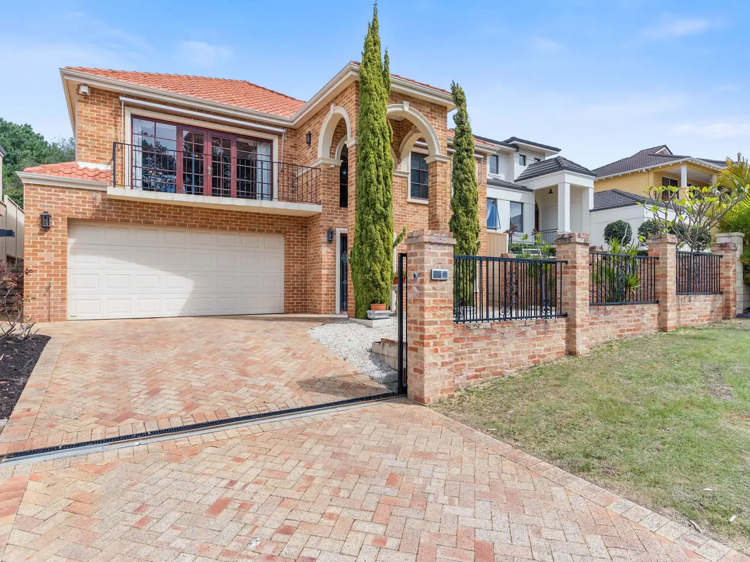Main view of Homely house listing, 37 Mofflyn Circle, East Victoria Park WA 6101