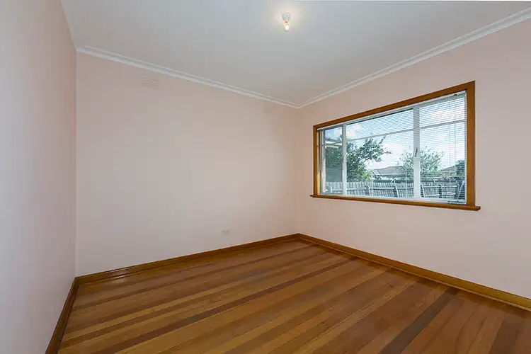 Fifth view of Homely house listing, 35 Stradbroke Drive, St Albans VIC 3021