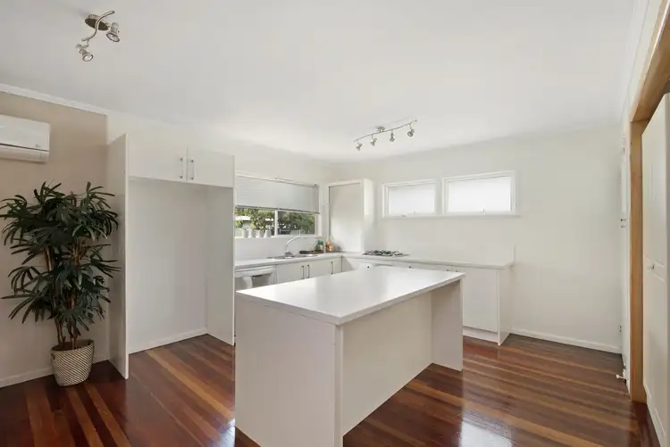 93 Laura Street, Clontarf QLD 4019
