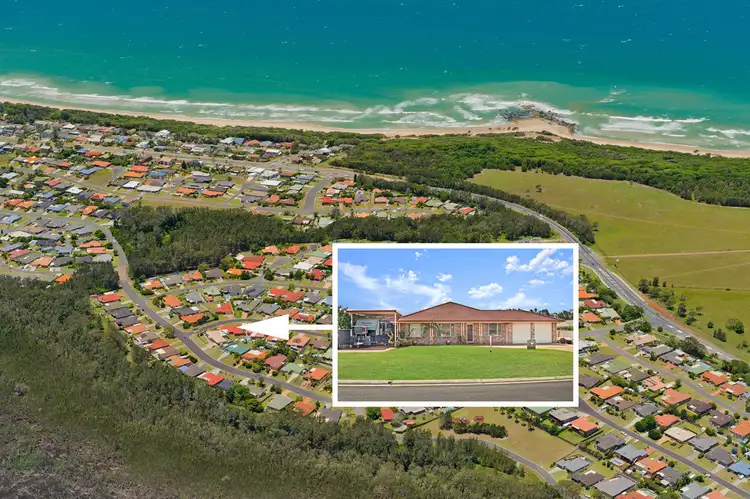 4 Solander Place, Lake Cathie NSW 2445