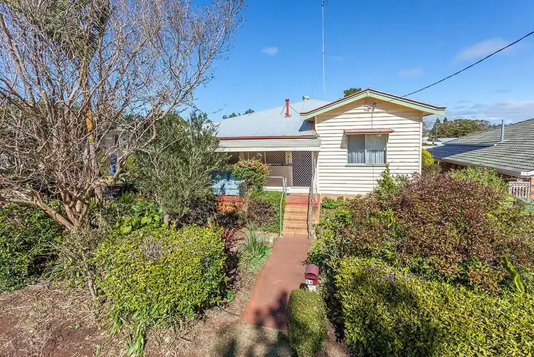 54 Crown Street, Rangeville QLD 4350