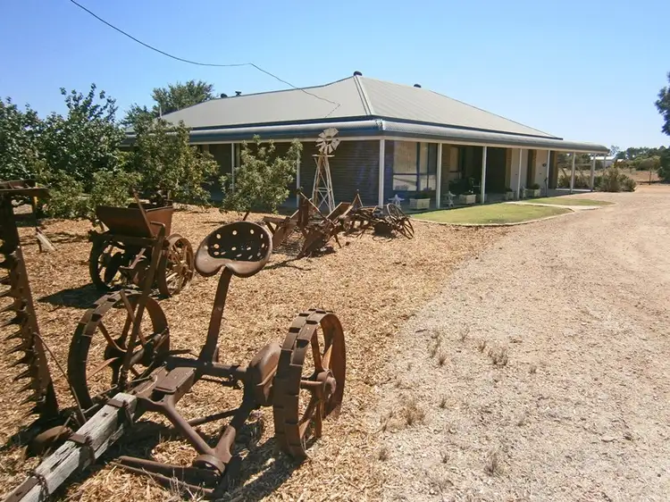 104 Pope Road, Waikerie SA 5330