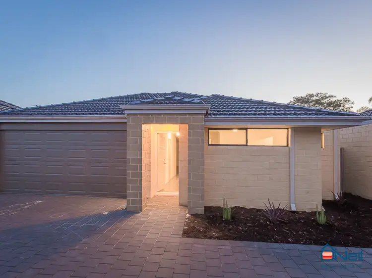 2/17 Banyard Ave, Kelmscott WA 6111