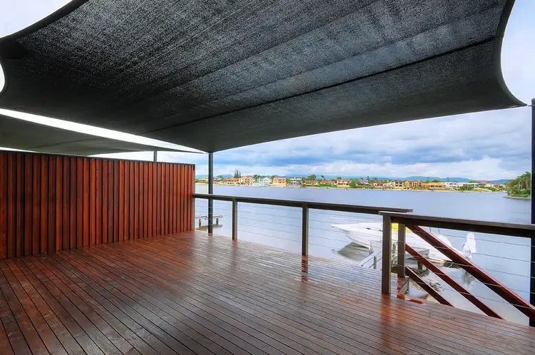 1 / 25 Duet Drive, Mermaid Waters QLD 4218