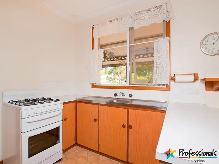 Fifth view of Homely house listing, 11 Maryllia Road, Broadwater WA 6280