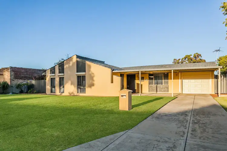 Second view of Homely house listing, 7 Grenada Place, Safety Bay WA 6169