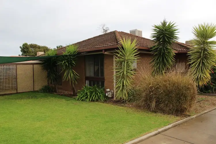 1/6 Lake View Court, Mulwala NSW 2647
