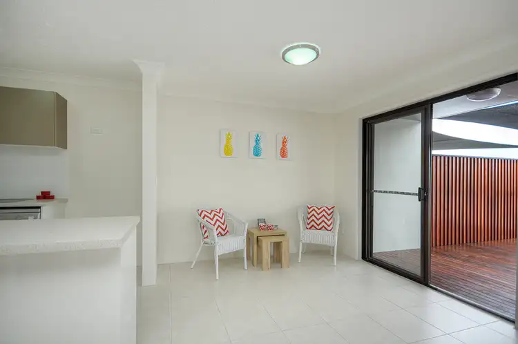 Seventh view of Homely unit listing, 2 / 25 Duet Drive, Mermaid Waters QLD 4218