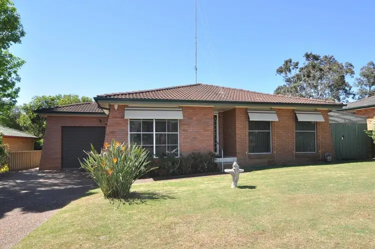 11 Sylvan Crescent, East Maitland NSW 2323