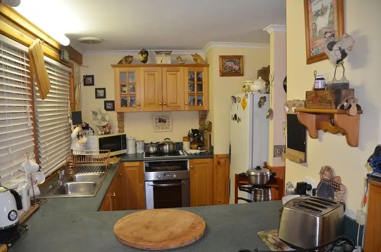 Seventh view of Homely house listing, 34 Service Street, Porepunkah VIC 3740